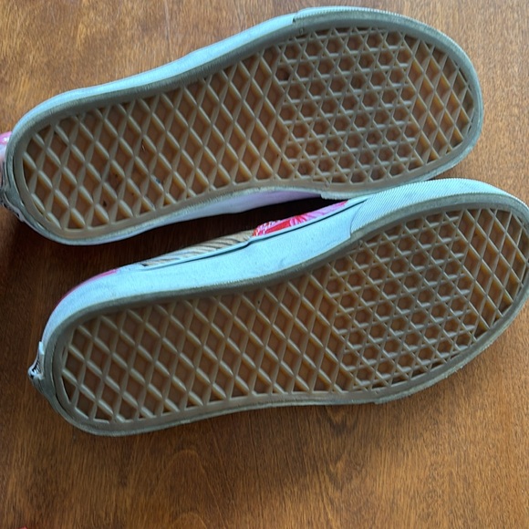 Vans Hawaiian Floral lace up sneakers. Size 6. - Picture 5 of 8